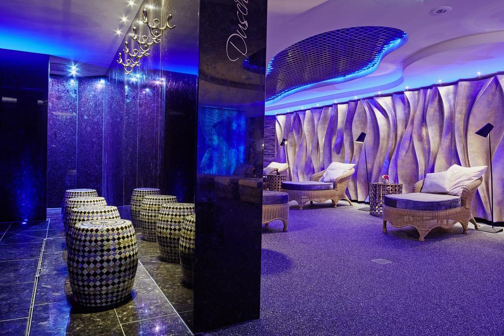 Savoy Hotel โคโลญ ภายนอก รูปภาพ